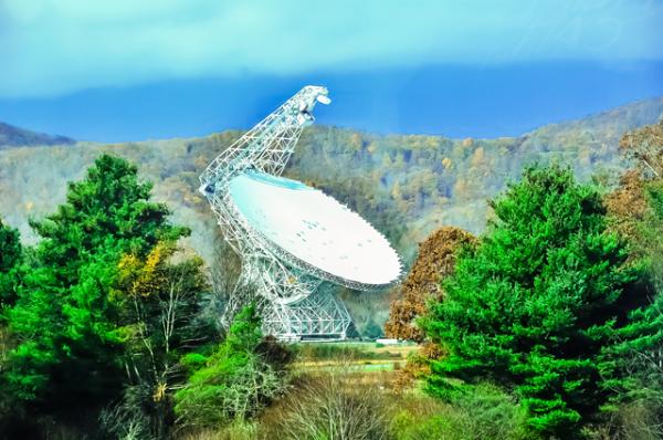 Самый большой в мире радиотелескоп. Green Bank National Radio Astronomy Observatory. Фото Алекса Орлова. Самый большой в мире радиотелескоп. Green Bank National Radio Astronomy Observatory. Фото Алекса Орлова.